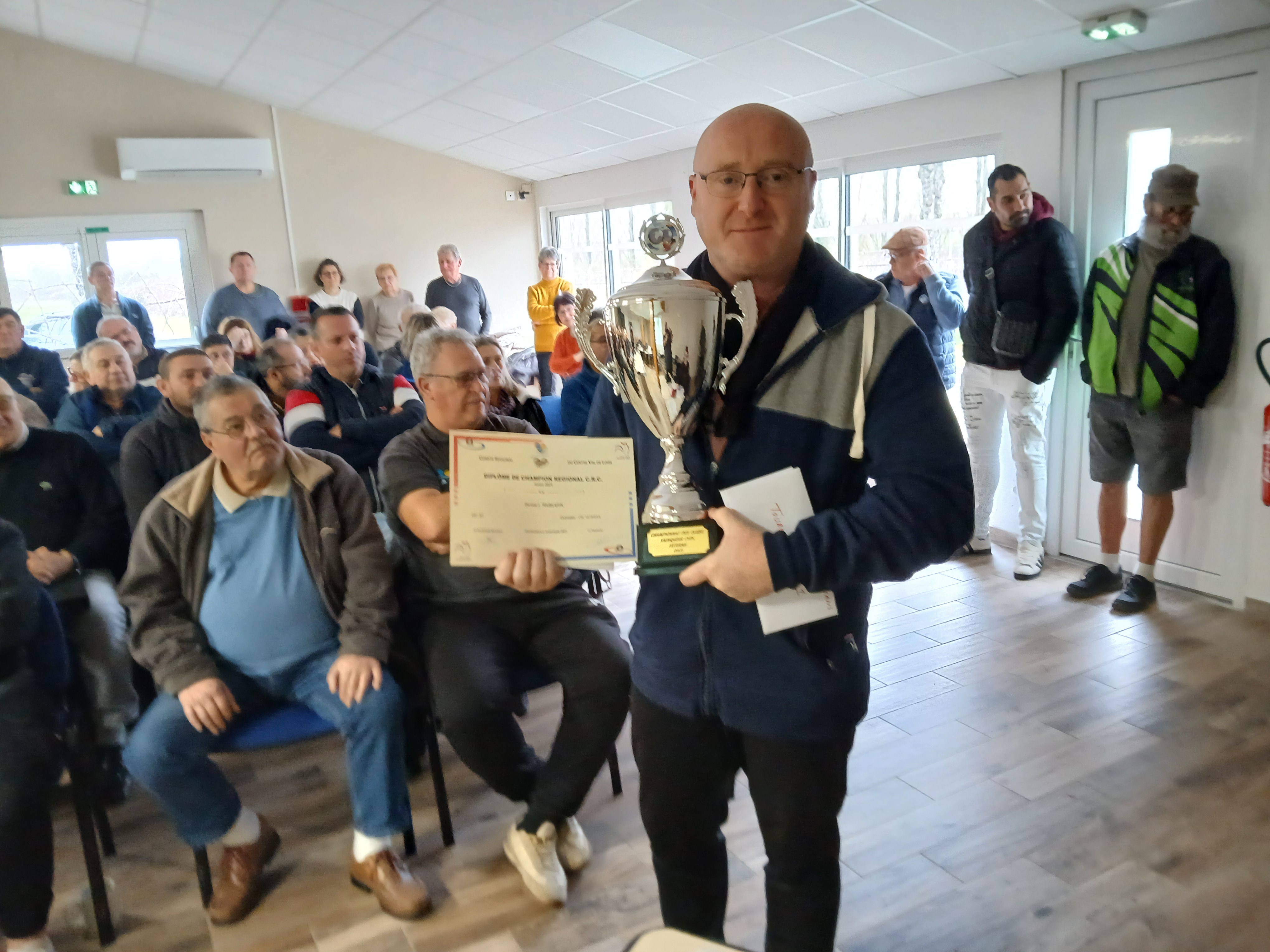 PV de l'AG du Comité Régional Centre Val de Loire et CR de la réunion du 06/12 PV de l'AG du Comité Régional Centre Val de Loire et CR de la réunion du 06/12