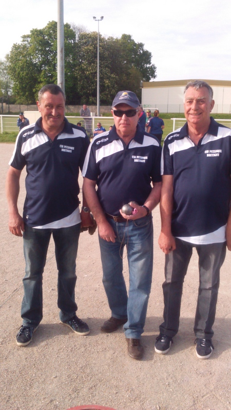 Qualificatif ligue triplette VERT LE GRAND 30/04/2016 Qualificatif ligue triplette VERT LE GRAND 30/04/2016