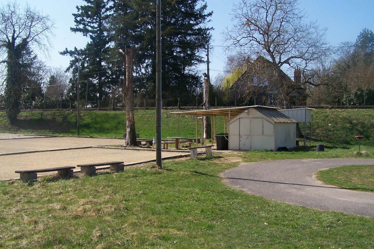 TERRAIN DE CUFFY TERRAIN DE CUFFY