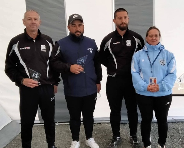 3 et 4/05 Championnat Triplettes masculin à Trevol 3 et 4/05 Championnat Triplettes masculin à Trevol