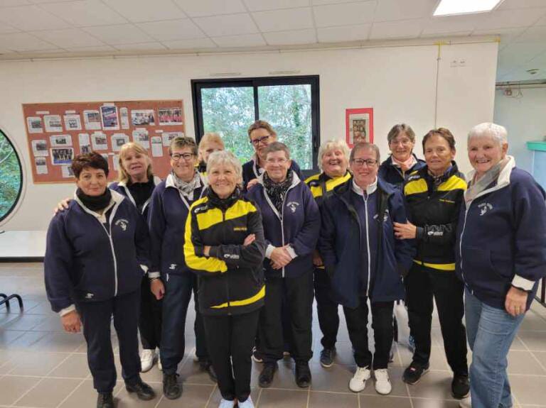 Nicole.B - Danièle - Evelyne - Claire -Françoise - Hélène - Roselyne - Nicole.C Nicole.B - Danièle - Evelyne - Claire -Françoise - Hélène - Roselyne - Nicole.C