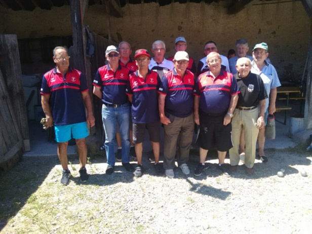 Les équipes de Venas "B" et de Domérat "C" Les équipes de Venas "B" et de Domérat "C"