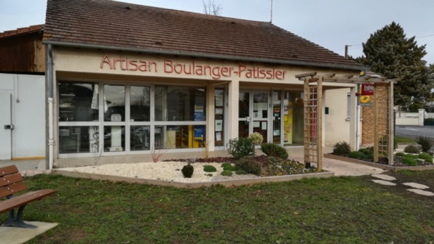 Nathalie et Thierry vous accueillent du mardi au samedi de 07h00 à 13h00 et de 15h30 à 19h00 ainsi que le dimanche de 07h00 à 13h00. Nathalie et Thierry vous accueillent du mardi au samedi de 07h00 à 13h00 et de 15h30 à 19h00 ainsi que le dimanche de 07h00 à 13h00.