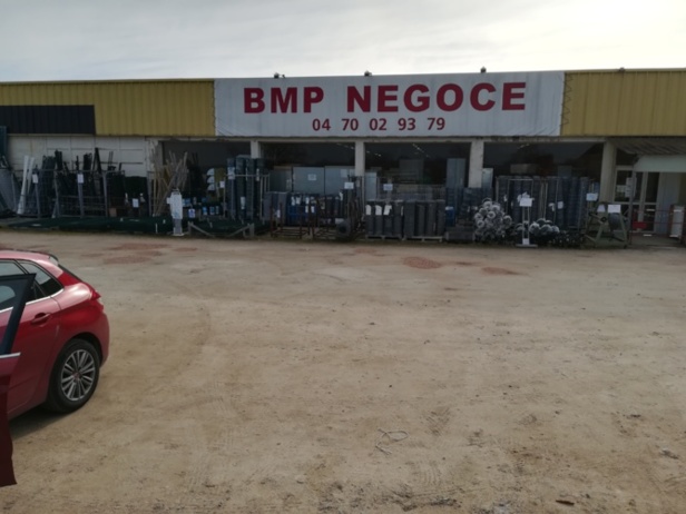 Vous cherchez quelque chose? vous le trouverez ici. (Pour plus de renseignement cliquez sur la photo). Vous cherchez quelque chose? vous le trouverez ici. (Pour plus de renseignement cliquez sur la photo).