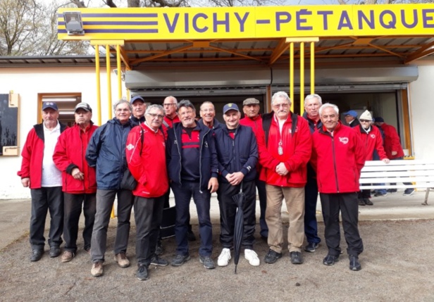 Les équipes de Vichy B et de Domérat A Les équipes de Vichy B et de Domérat A