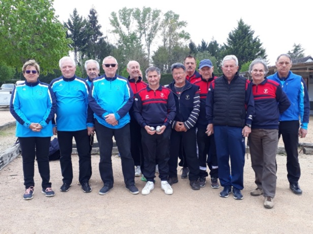 Les équipes de Domérat et de Varennes/teche Les équipes de Domérat et de Varennes/teche