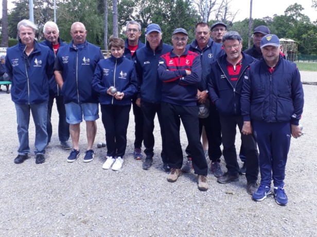 Les équipes de BOURBON et et de DOMERAT Les équipes de BOURBON et et de DOMERAT