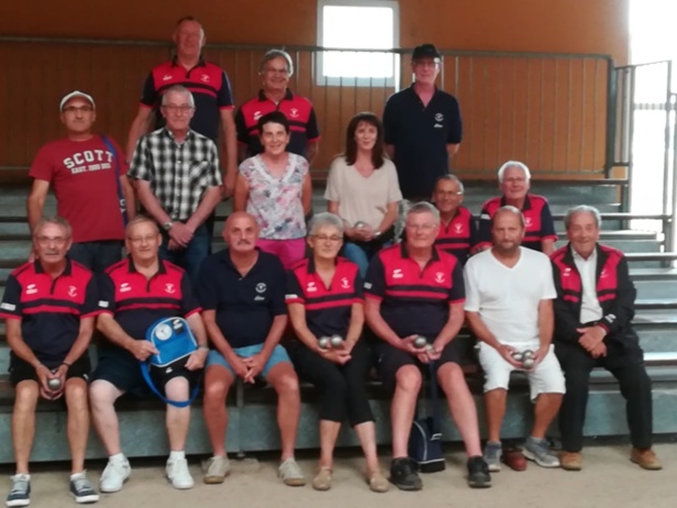 Les huit équipes de Domérat. Les huit équipes de Domérat.