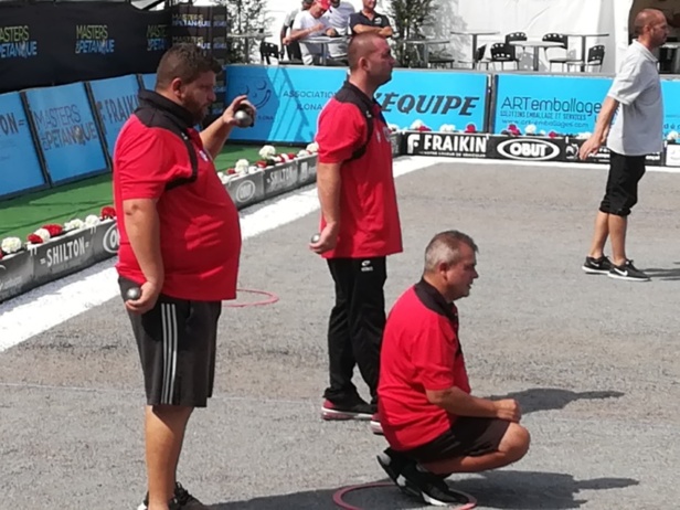 L'équipe 2 de DOMERAT composée de Frédéric PAILHERET, Olivier DELAGE et de David LALEUF L'équipe 2 de DOMERAT composée de Frédéric PAILHERET, Olivier DELAGE et de David LALEUF