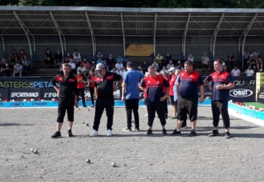 Première équipe sur la route des joueurs de Domérat l'équipe de Désertines " cochonet Biachet"