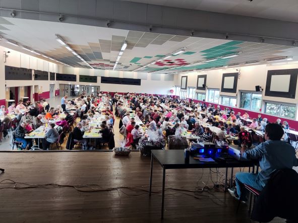 Entre 350 et 400 personnes dans la salle Albert Poncet de Domérat