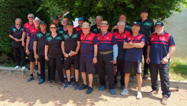 Les équipes de Domérat "D" et de Lurcy-Levis Les équipes de Domérat "D" et de Lurcy-Levis