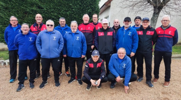 Les équipes de Domérat B et de Trévol B Les équipes de Domérat B et de Trévol B