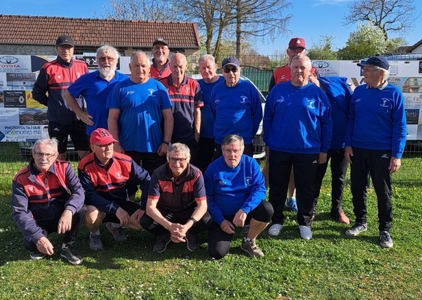 Les équipes de Trévol A et de Domérat B Les équipes de Trévol A et de Domérat B