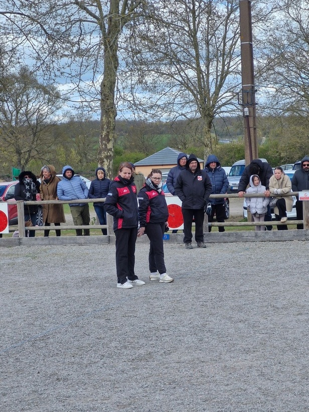 Nos féminines Elizabeth et Alicia Nos féminines Elizabeth et Alicia