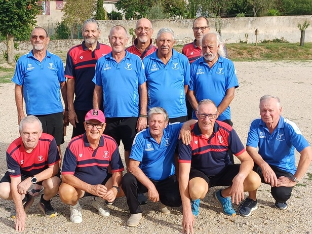 Les équipes de Chatel et de Domérat B