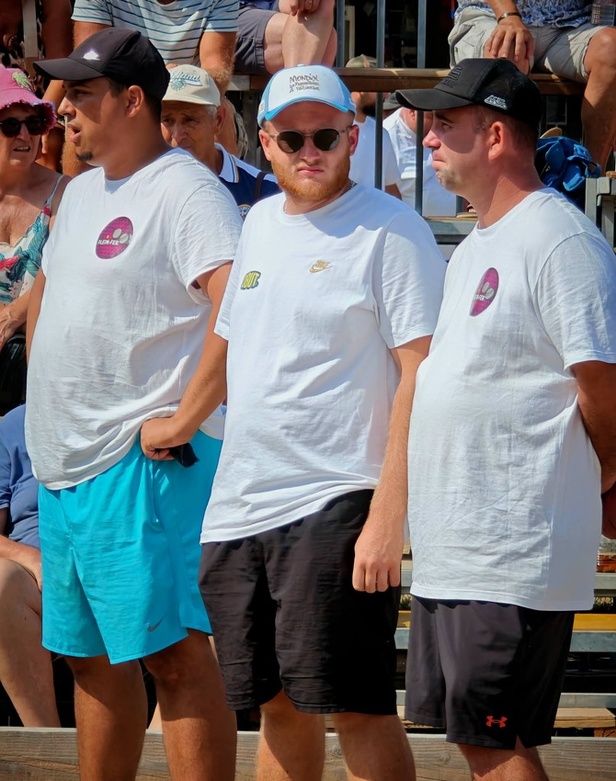 Ryan et Frédéric avec Titouan Olivier membre de l'équipe de France Espoir