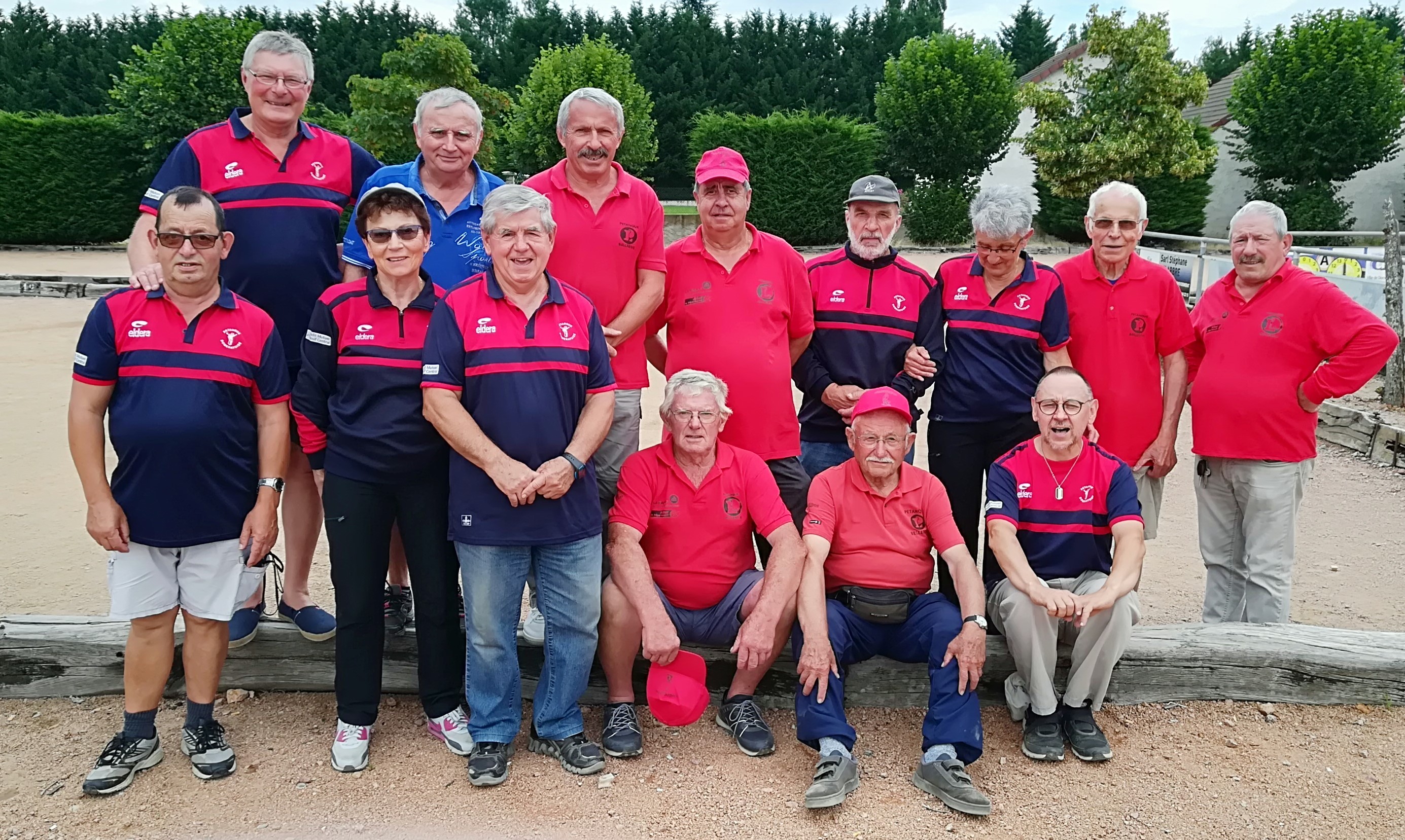 Les équipes de Domérat "B" et de Bellerive "B" Les équipes de Domérat "B" et de Bellerive "B"