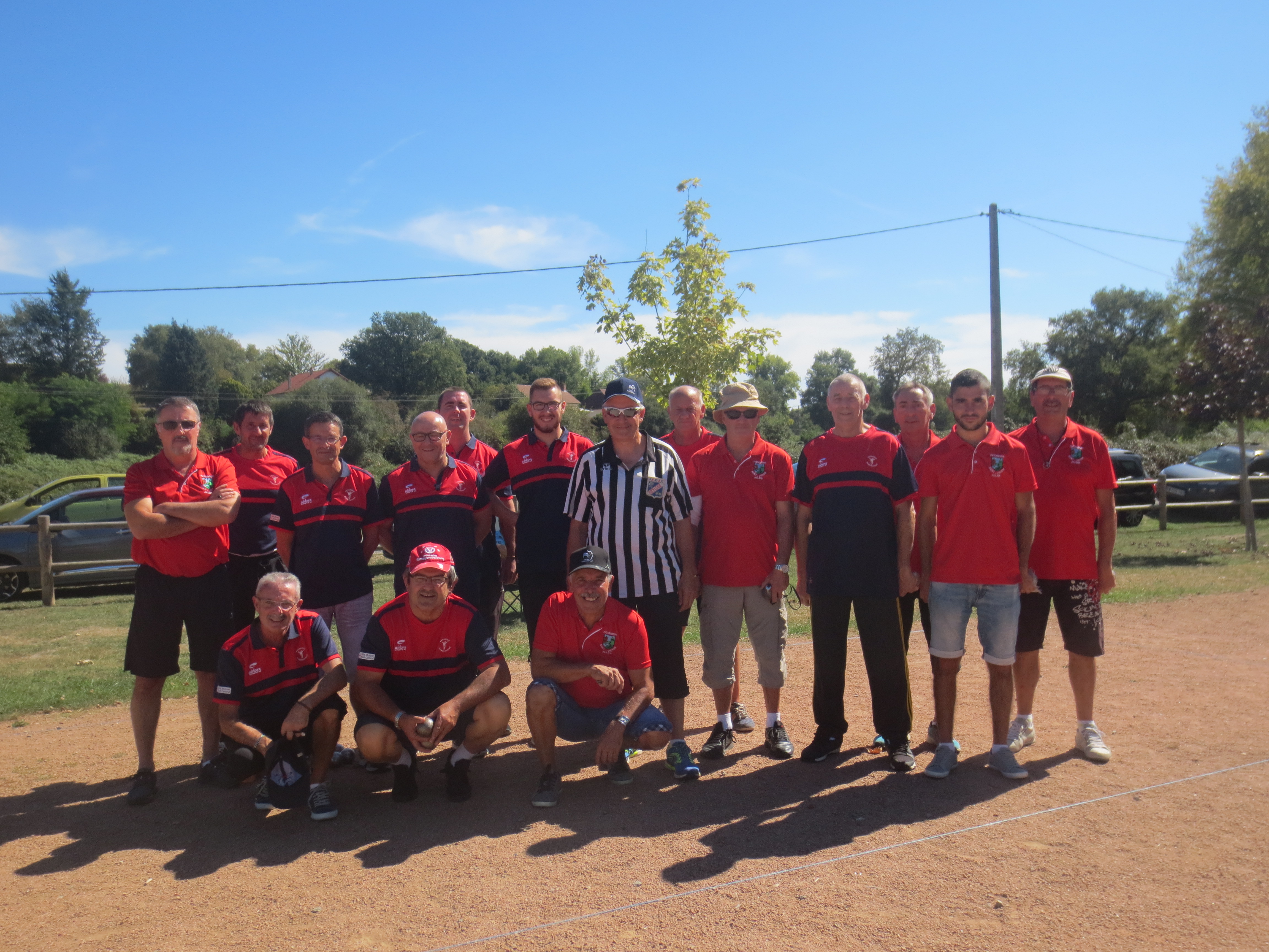 Les équipes de Saint-Victor et de Domérat Les équipes de Saint-Victor et de Domérat