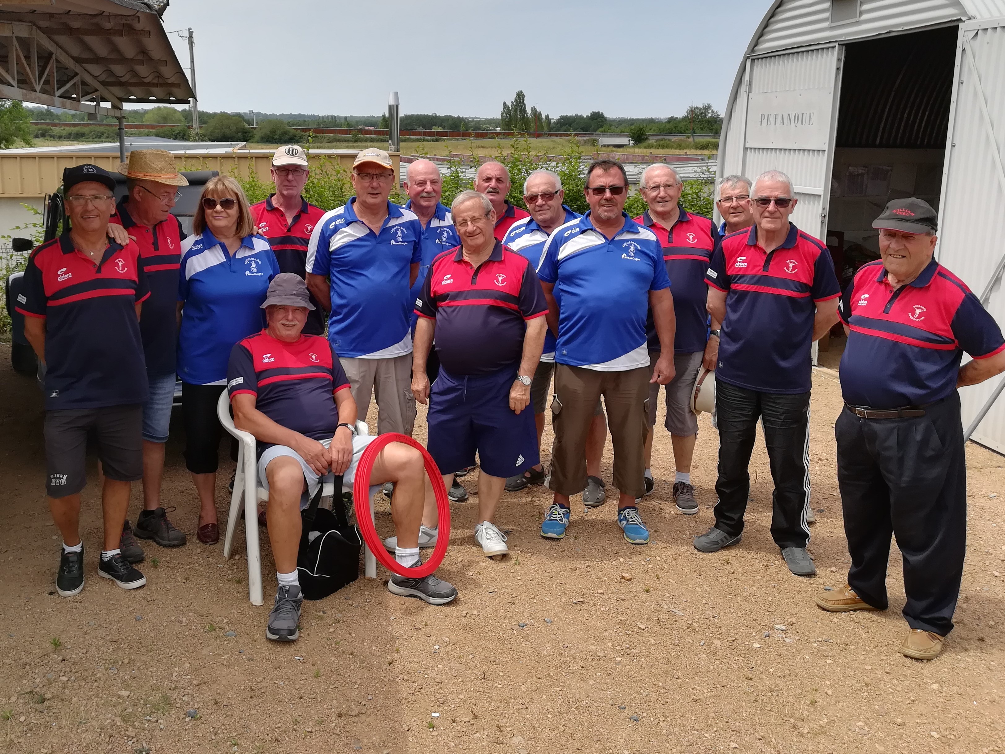 Les équipes de DOMERAT C et des MARAIS C Les équipes de DOMERAT C et des MARAIS C