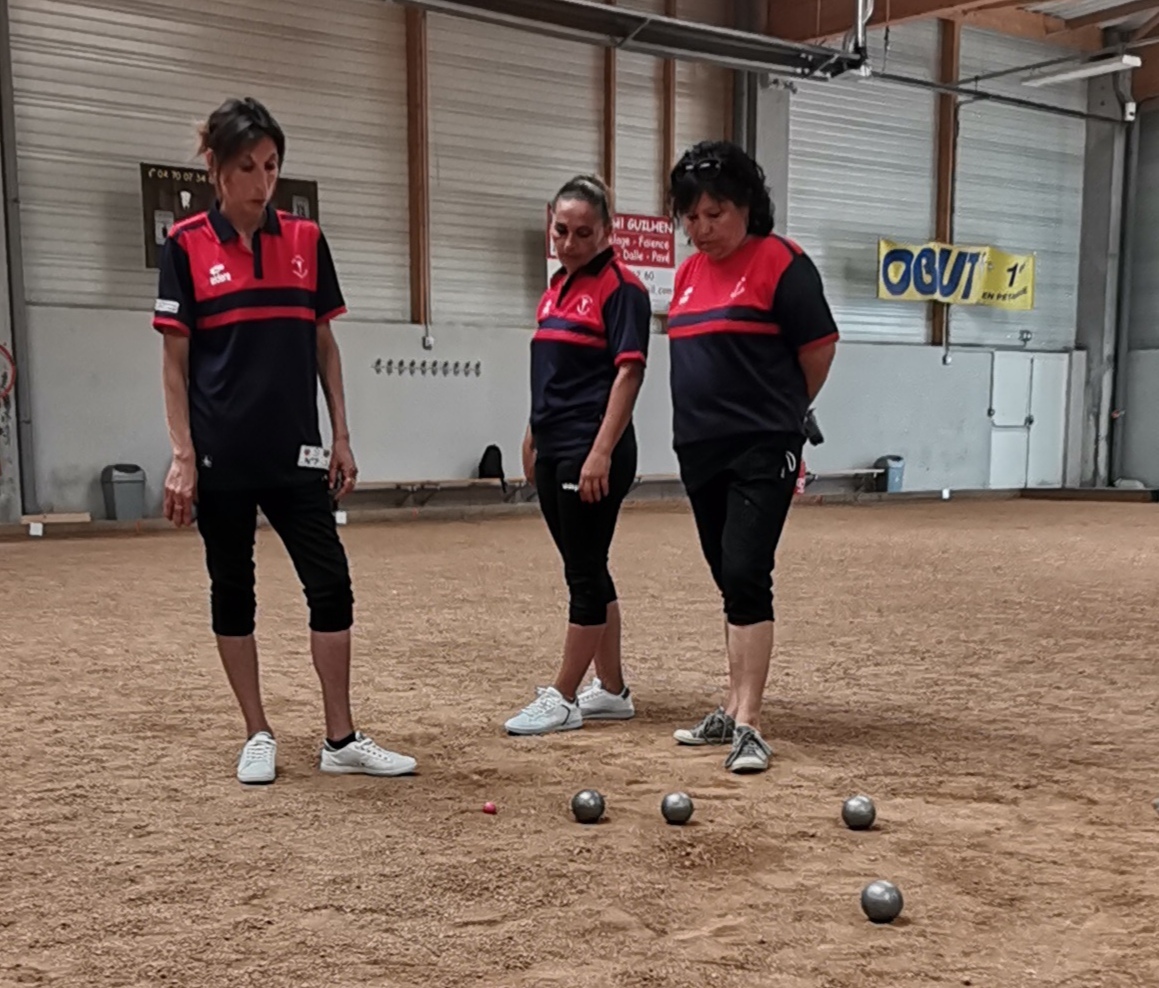 DUMONT, Séverine - MARTINS, Marie Odile - HABRIAS, Aline. DUMONT, Séverine - MARTINS, Marie Odile - HABRIAS, Aline.