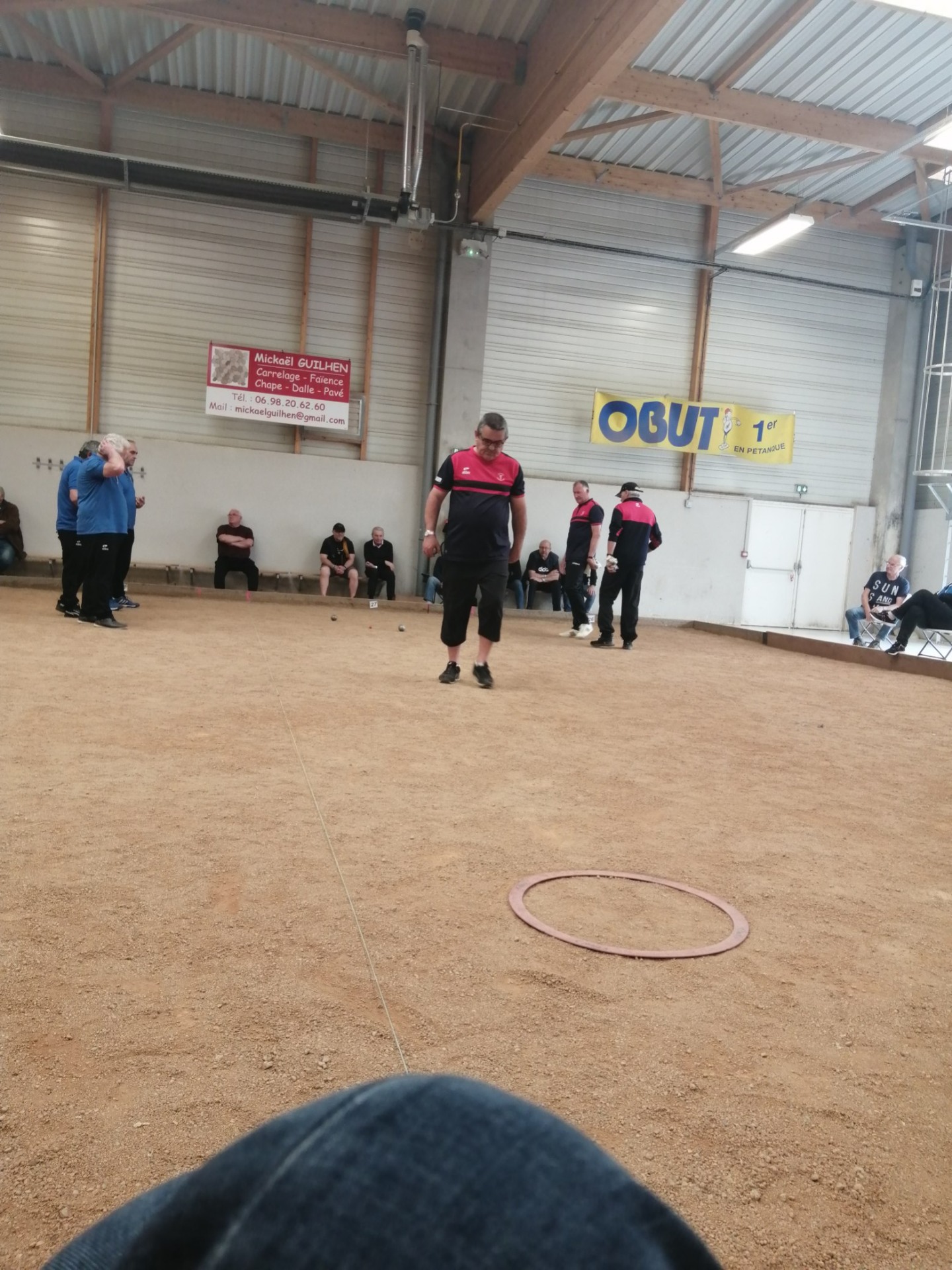 Le match contre Marmignolles en quart de finale. L'équipe de Domérat à droite, Arnaud - Gérard et René. Le match contre Marmignolles en quart de finale. L'équipe de Domérat à droite, Arnaud - Gérard et René.