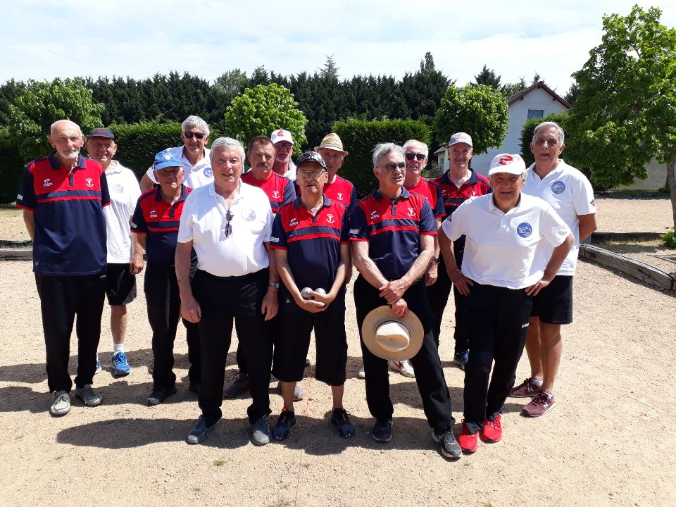 Les équipes de Domérat "C" et de Vichy "E" Les équipes de Domérat "C" et de Vichy "E"