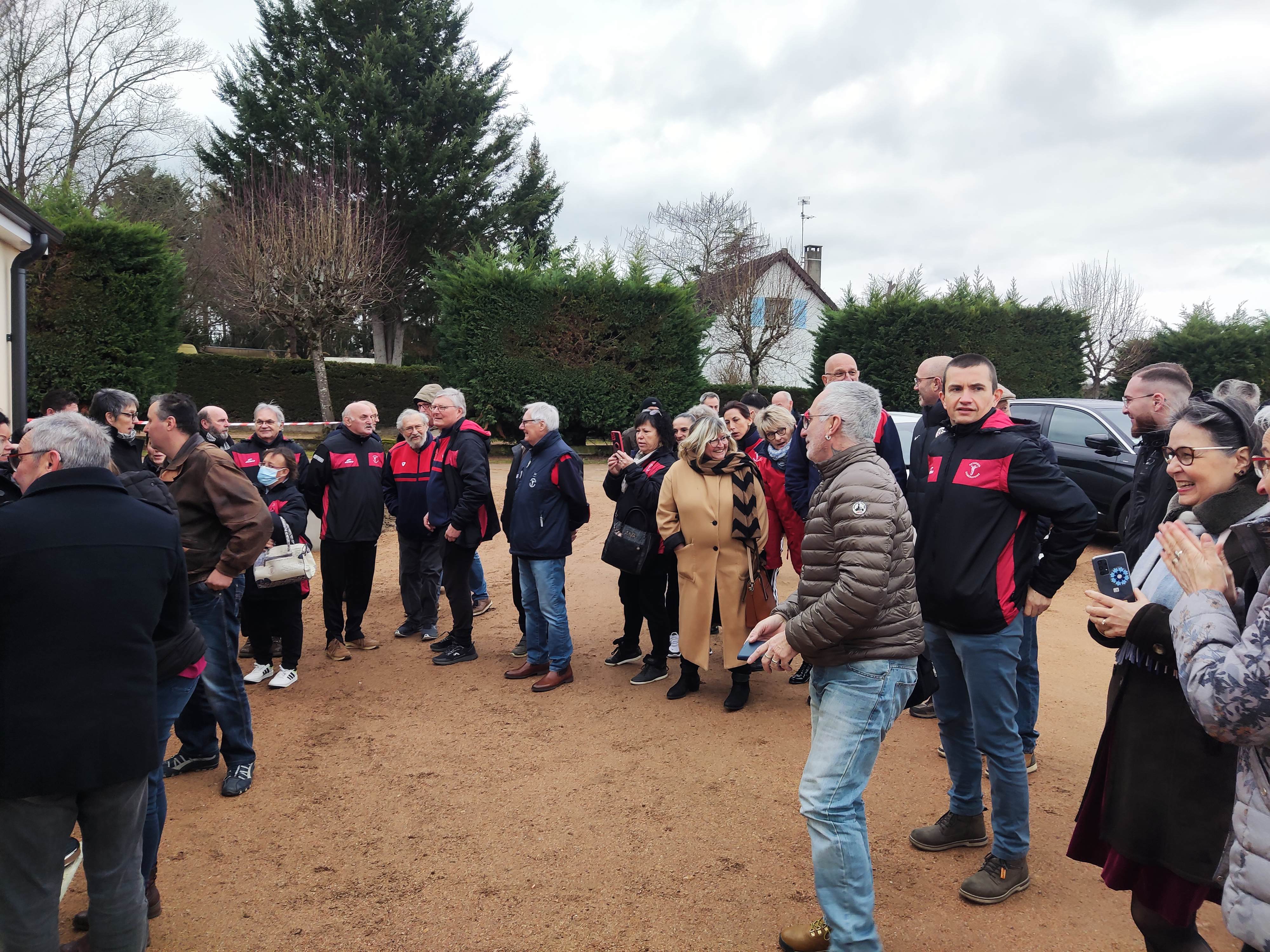 Avant le protocolaire coup de ciseau Avant le protocolaire coup de ciseau