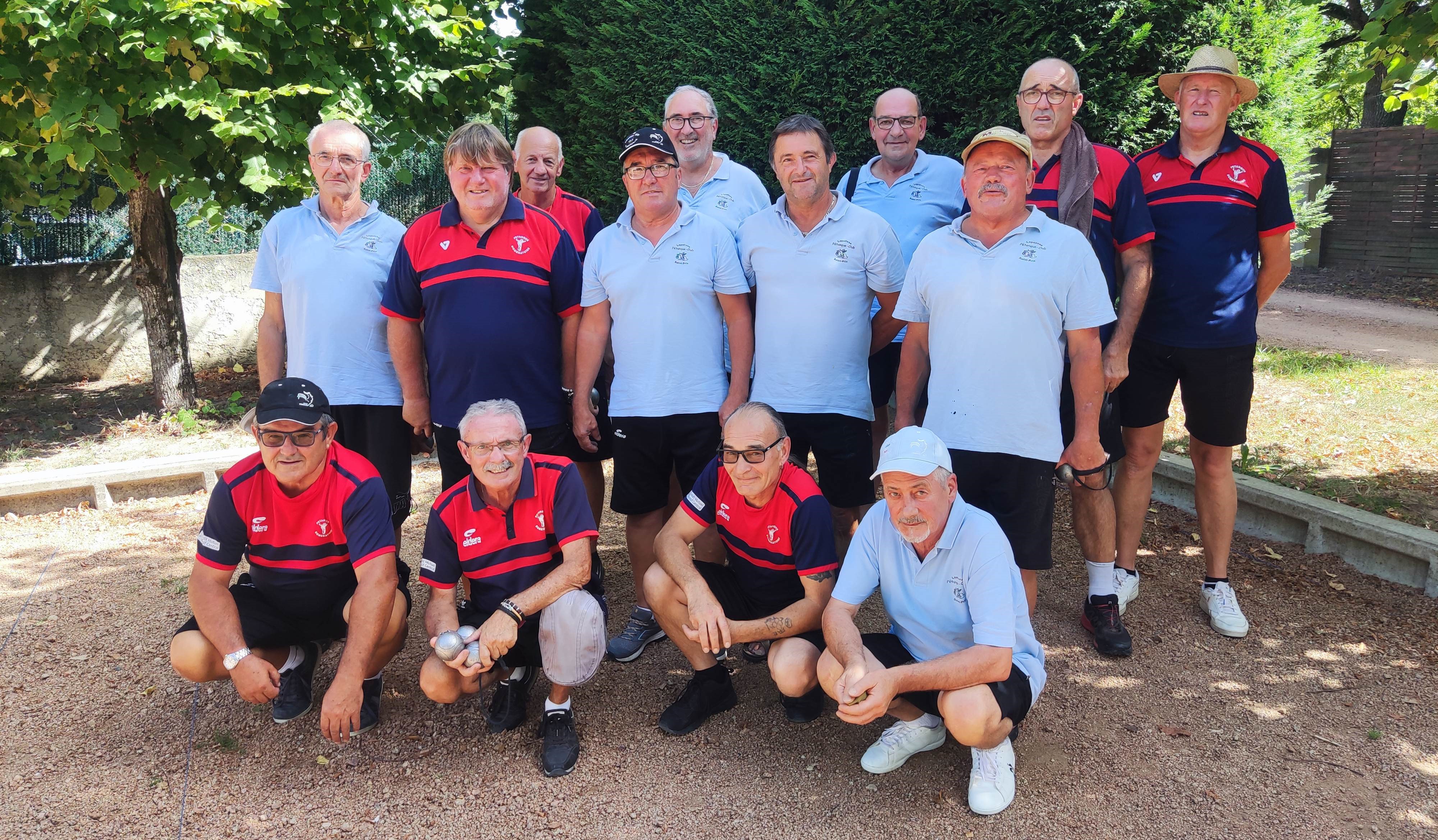 Les équipes de Lapalisse et de Domérat Les équipes de Lapalisse et de Domérat