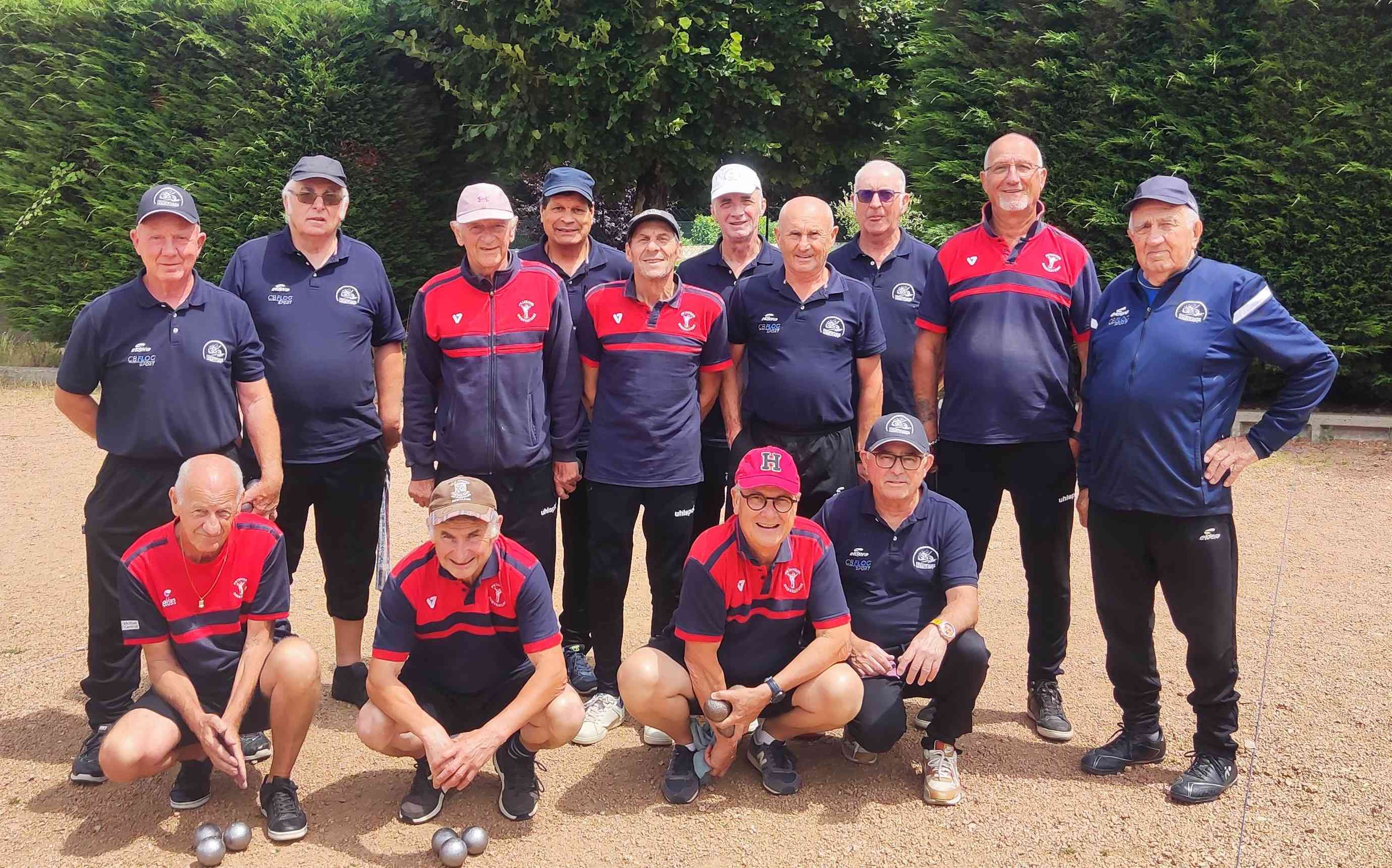 Les équipes de Domérat B et de Lusigny A Les équipes de Domérat B et de Lusigny A