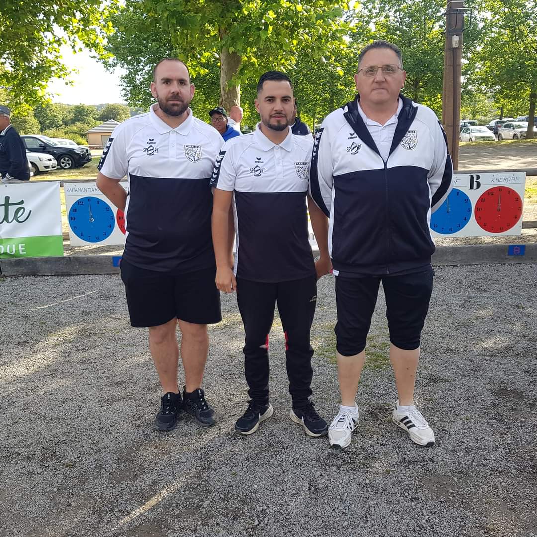 Ghislain et Mathieu associé à Christian Huitième de final Ghislain et Mathieu associé à Christian Huitième de final