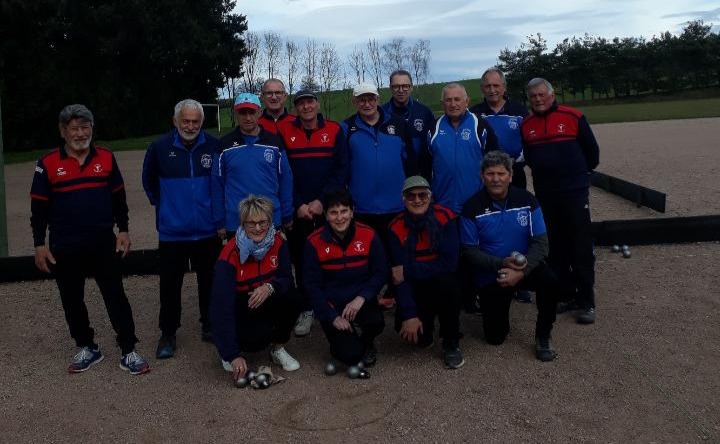 Les équipes de Montaiguet A et de Domérat C Les équipes de Montaiguet A et de Domérat C