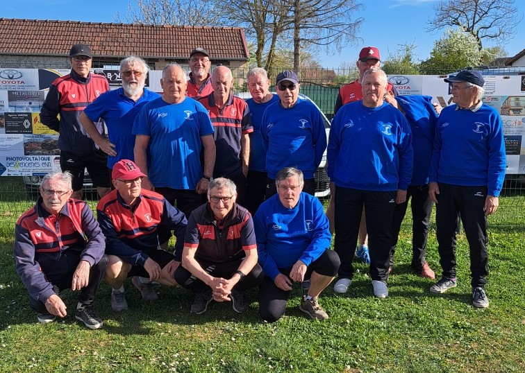 Les équipes de Trévol A et de Domérat B Les équipes de Trévol A et de Domérat B