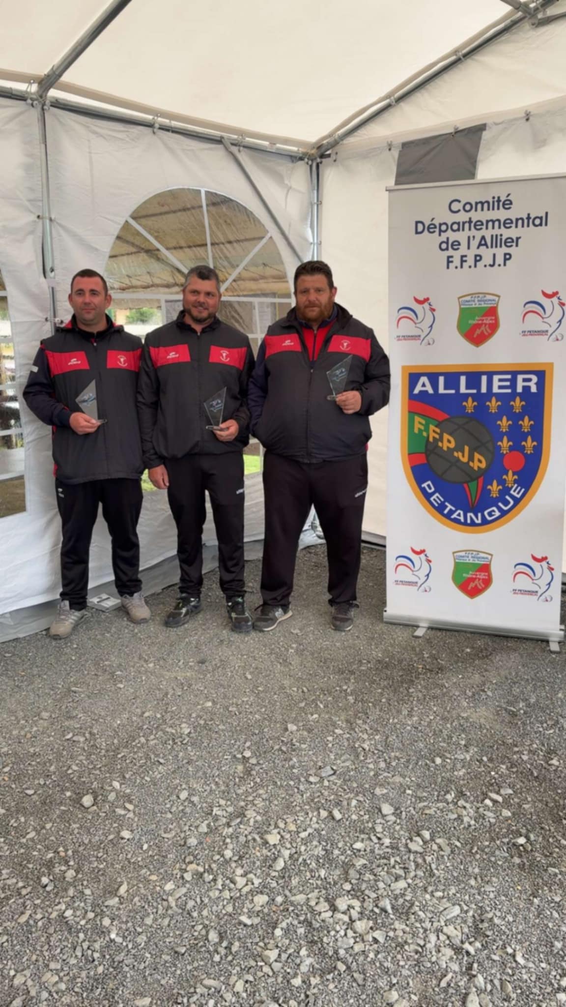 Les champions Frédéric Pailheret, Jimmy Reinard et David Laleuf