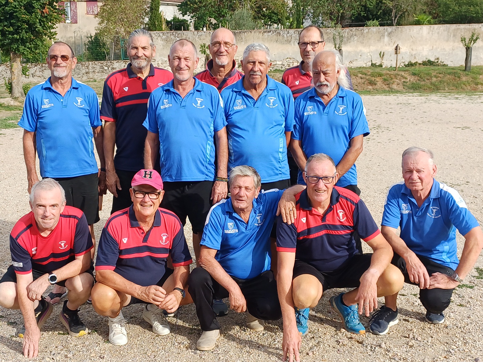 Les équipes de Chatel et de Domérat B