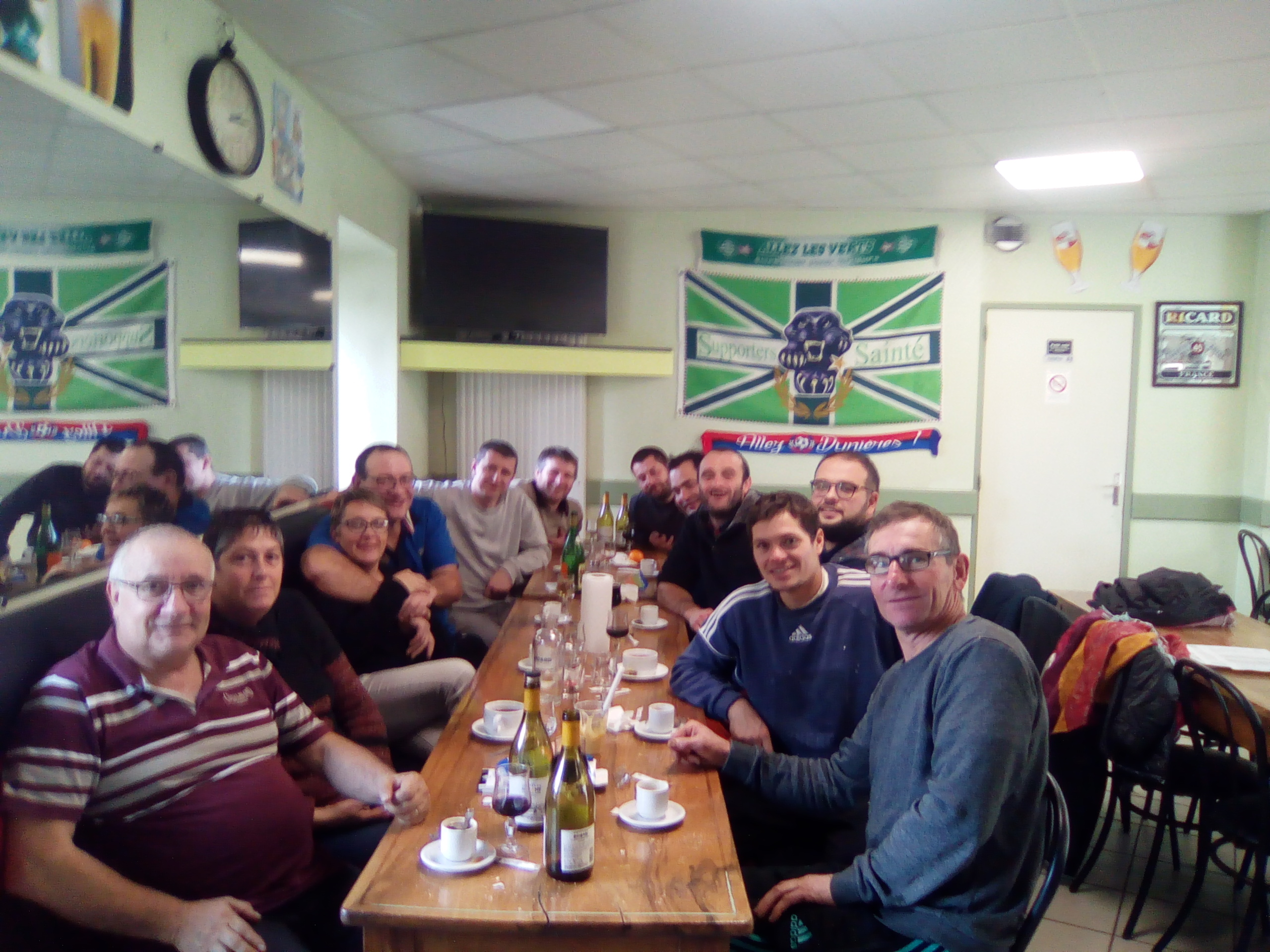 Dégustation de la tripe pour le nouveau bureau Dégustation de la tripe pour le nouveau bureau