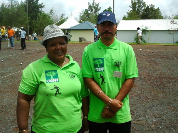 Roselyne et Eric, verdoyants Roselyne et Eric, verdoyants