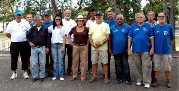 P Grondin-J Pozo- Alain BONANSEA, debouts devant à l'extrême droite P Grondin-J Pozo- Alain BONANSEA, debouts devant à l'extrême droite