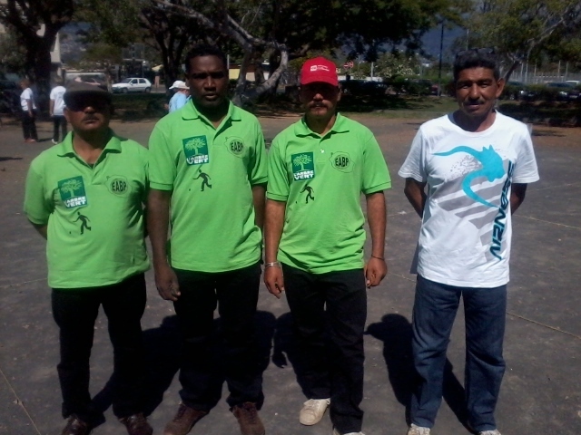 de gauche à droite : A SAHOUTAS -J MORBY- E LAYEMARD et leur délégué JO LHT de gauche à droite : A SAHOUTAS -J MORBY- E LAYEMARD et leur délégué JO LHT