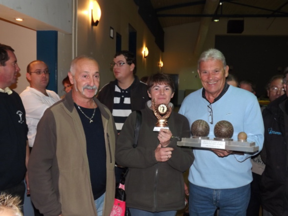 27/10/2014 : Repas de fin d'année et remise de prix par mr Jean Claude Barathon vice président et mr Basnier Thierry président .