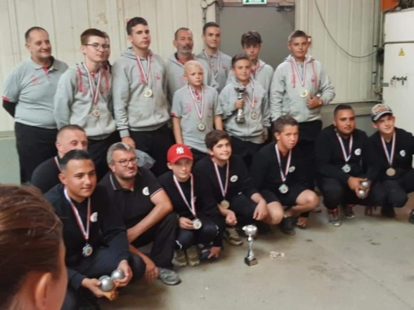 École Pétanque École Pétanque