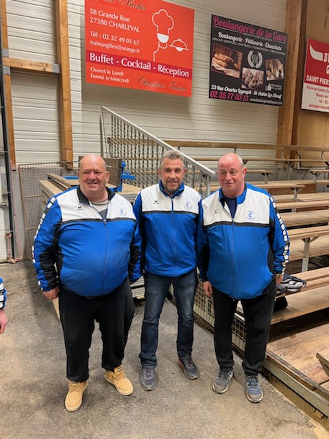 Alain , Pedro et Fabrice  1/4 de finaliste  regional +55 ans  225 equipes
