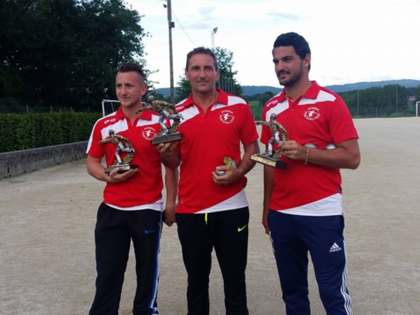 Les champions 2017 de PONT DE VAUX : Thomas MECHAIN, Fred COINDARD et Tommy COINDARD.