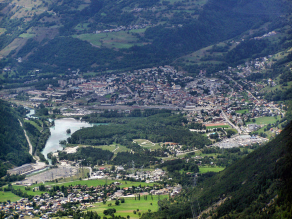 BOURG SAINT MAURICE vu du ciel. BOURG SAINT MAURICE vu du ciel.