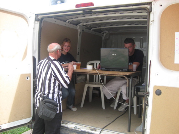 Flo et didier ( mais ou est le second ?) ont été parfaits avec l'informatique pour une première