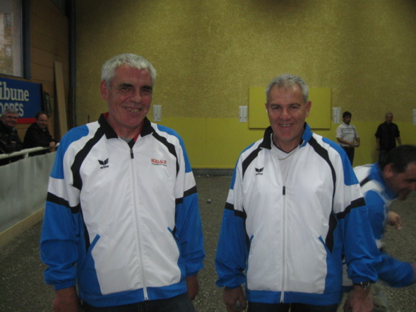 on dirait presque des jumeaux !!!! on dirait presque des jumeaux !!!!