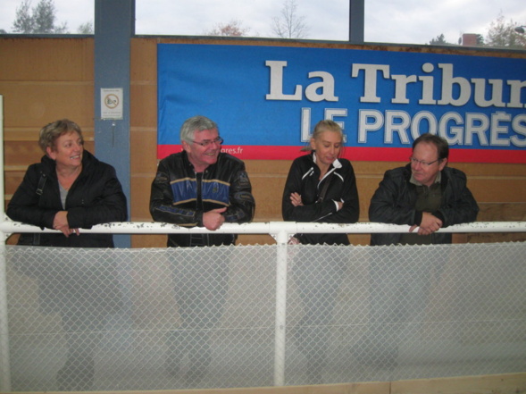 ET TOUTES CES PARTIES DEVANT UN KOP EN DELIRE ET TOUTES CES PARTIES DEVANT UN KOP EN DELIRE