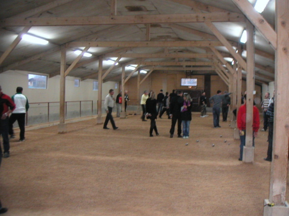 Il ne fallait pas plus de monde, tous les jeux sont occupés. Il ne fallait pas plus de monde, tous les jeux sont occupés.