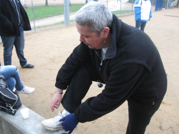 Problème technique pour Agnès TREUVEY qui atteindra malgré tout la finale. Problème technique pour Agnès TREUVEY qui atteindra malgré tout la finale.