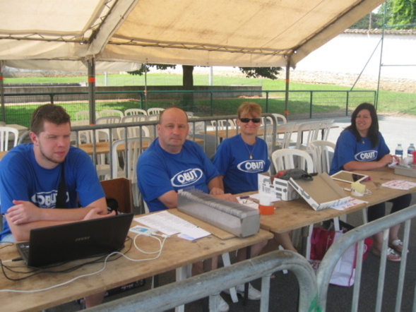 Flo, Fred, Christine et Séverine, un quatuor en or dans l'organisation. Flo, Fred, Christine et Séverine, un quatuor en or dans l'organisation.